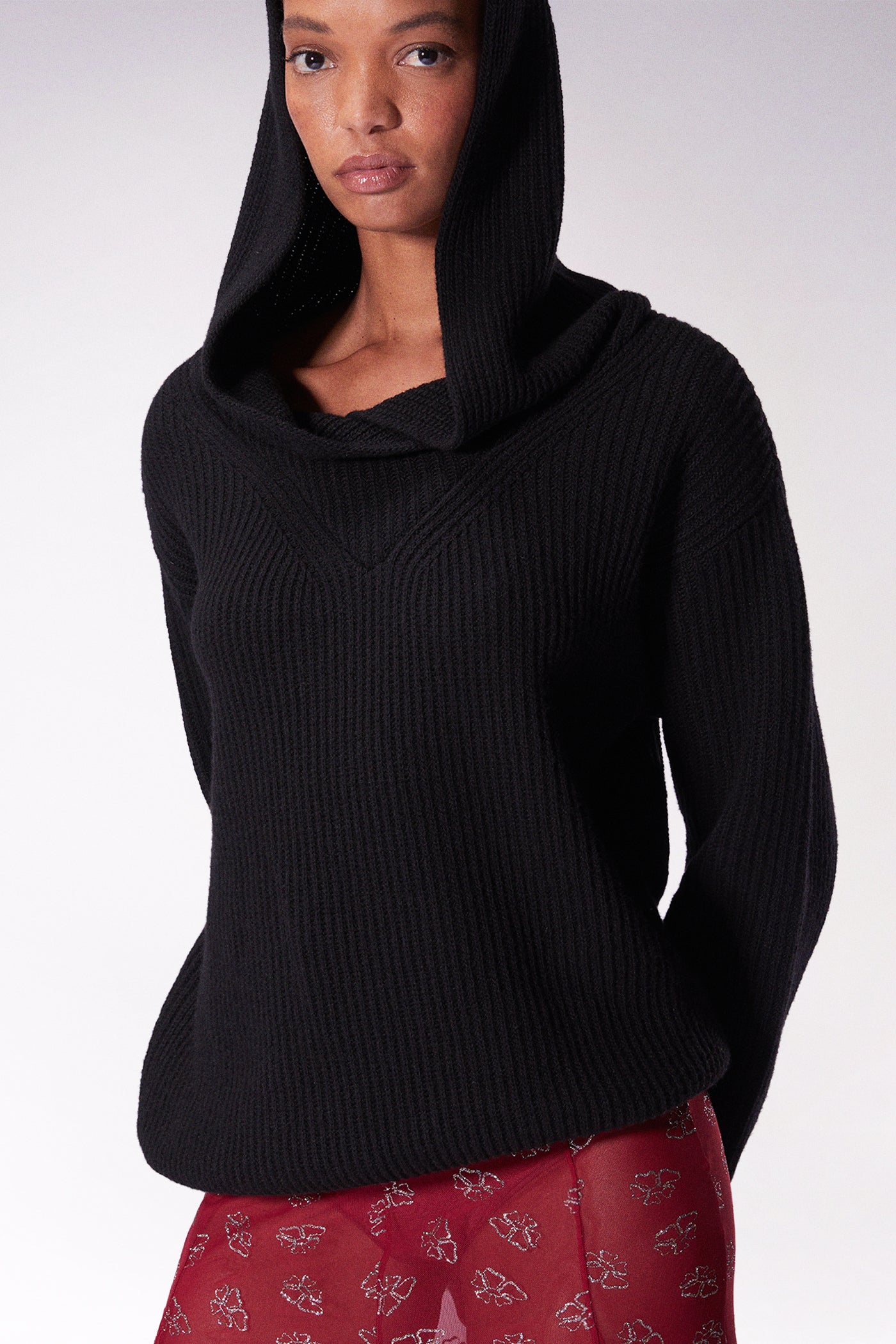 KNITTED HOODIE