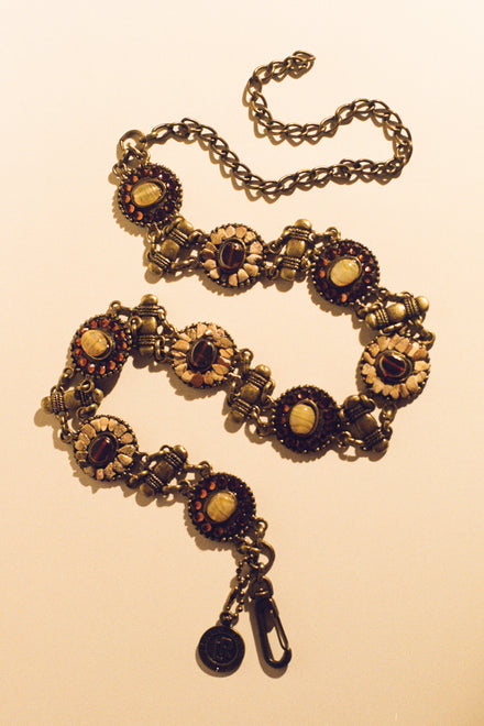Vintage Finds. Late Summer.

Unique vintage jewellery and accessories, selected by Maccapani.