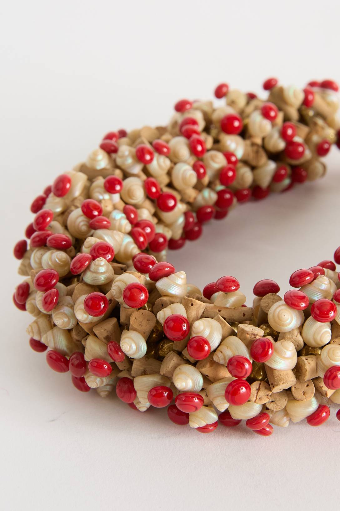 CHUNKY NECKLACE WITH SHELLS - VINTAGE
