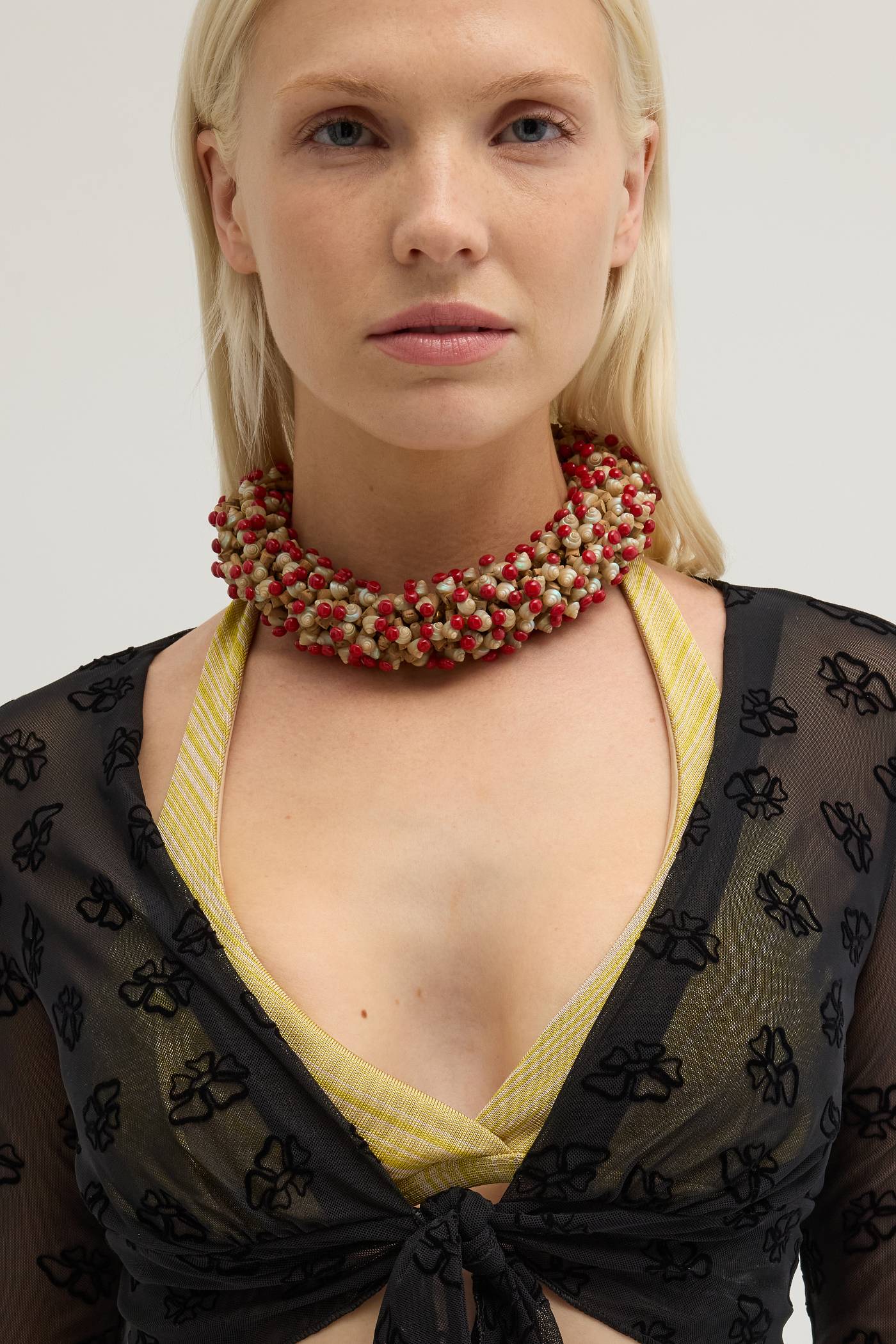 CHUNKY NECKLACE WITH SHELLS - VINTAGE