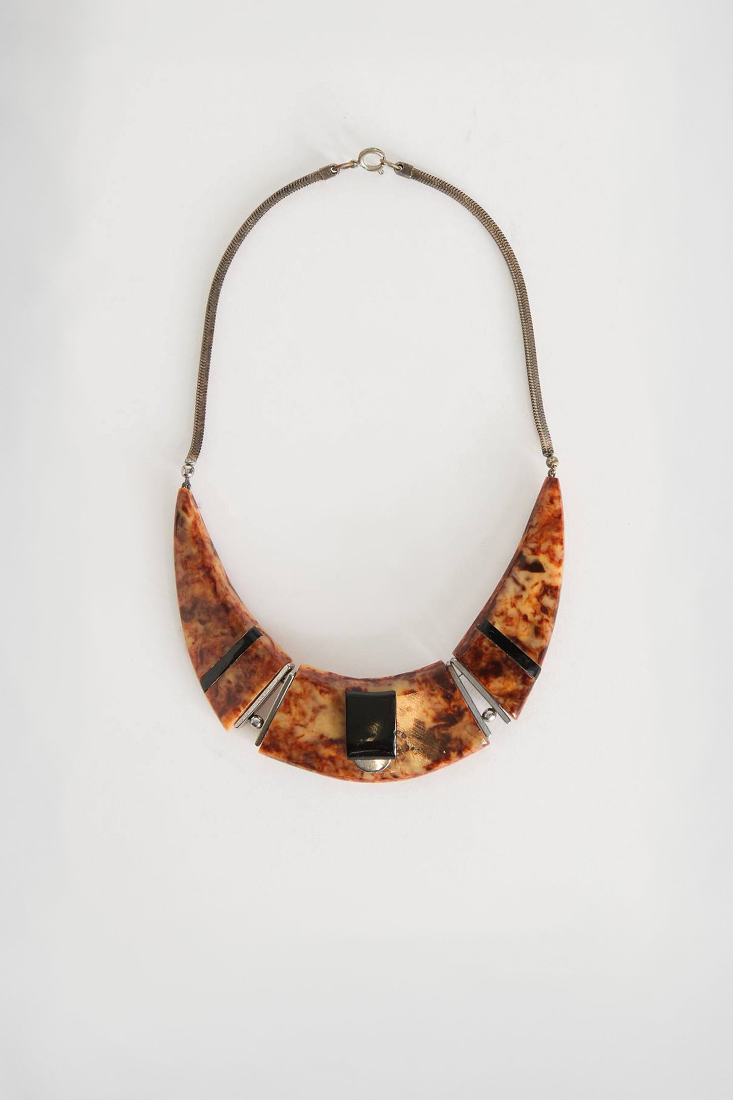 BAKELITE NECKLACE - VINTAGE